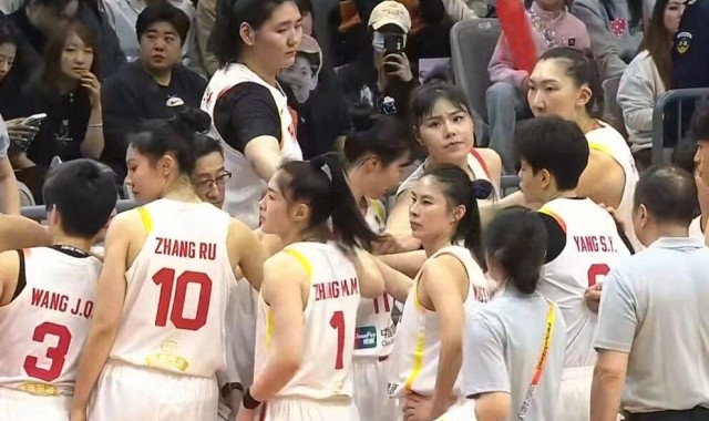 开云APP-中国女篮86-76力克非洲劲旅，王思雨17+5+4宝刀不老，张子宇11+5